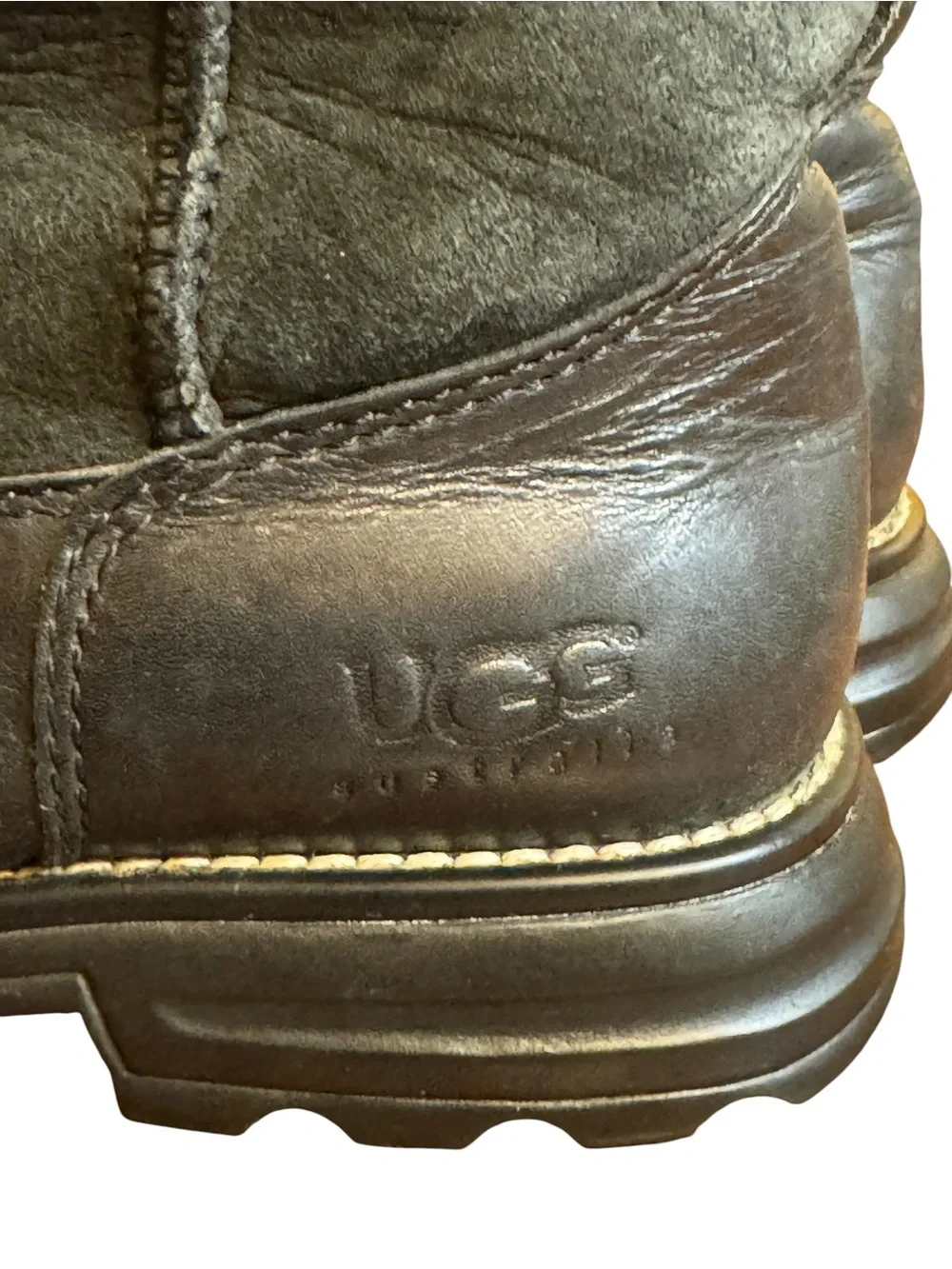 UGG Black Leather & Suede Pull-On Winter Boots Women’s 9